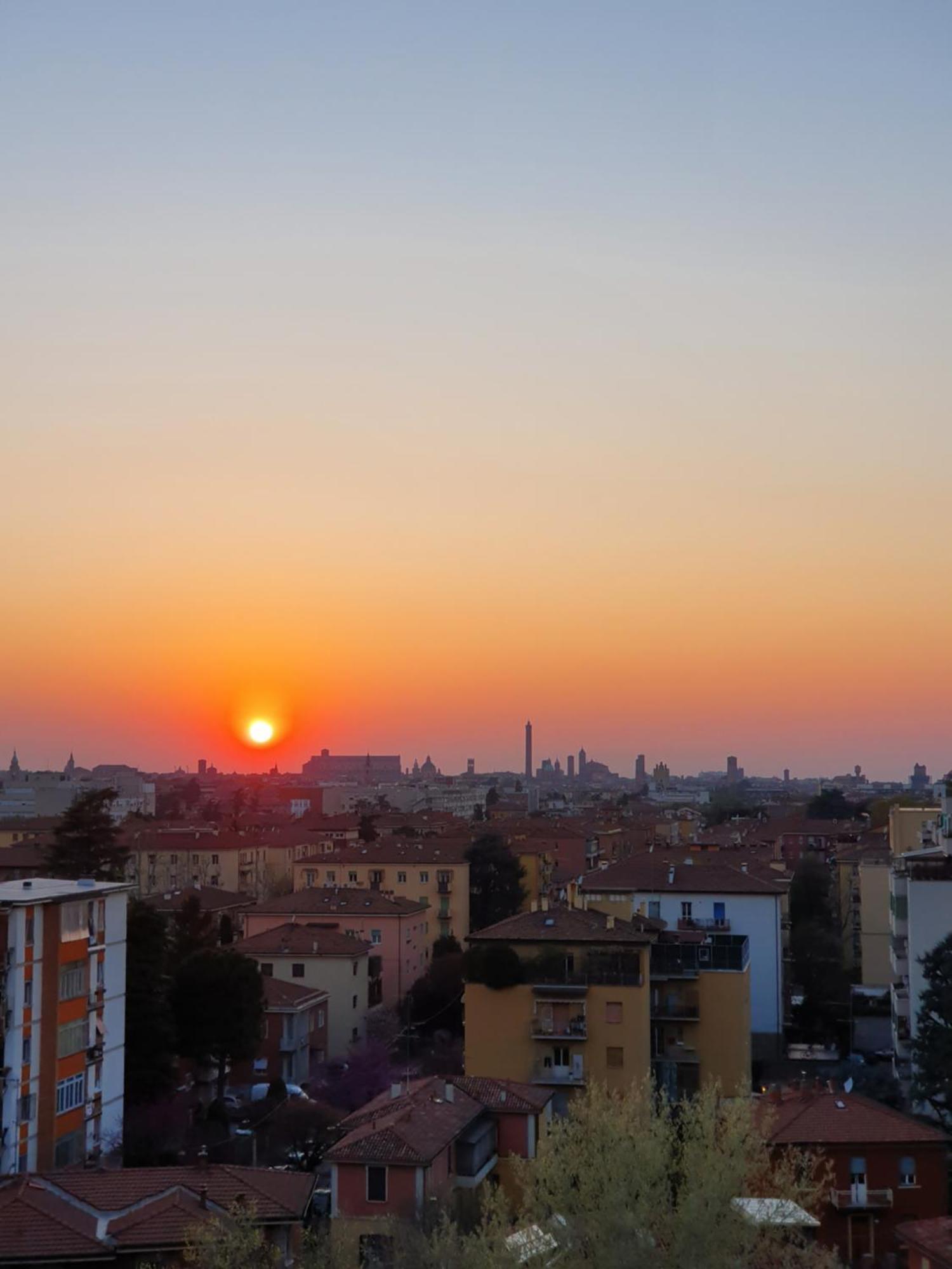 Penthouse F8 - Panoramic Terrace, View Two Towers Apartment Bologna Exterior photo